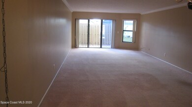 LARGE GREAT ROOM