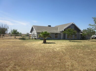 31028 Sunnyside Ave, Madera, CA 93638 - photo 6