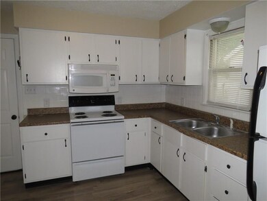 1040 18th St, Columbus, IN 47201 - photo 6