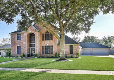 2405 San Augustine Ln, Friendswood, TX 77546 - photo 2