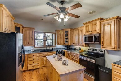 8424 S Fm 51, Boyd, TX 76023 - photo 2