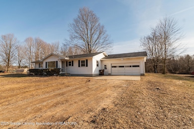 6439 W Eaton Hwy-002