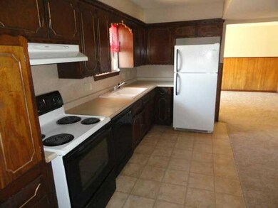 4728 Tate Dr, Oklahoma City, OK 73115 - photo 5