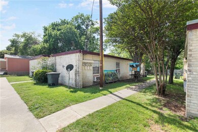 318 Ehlinger Dr, Bryan, TX 77801 - photo 5