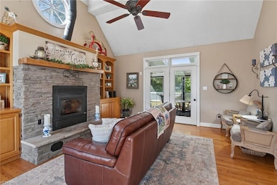 400 Quillens Point Ln, Smithfield, VA 23430 - photo 6