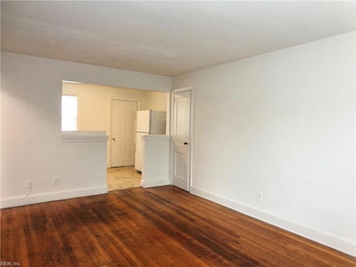 Living Room with hardwood floor