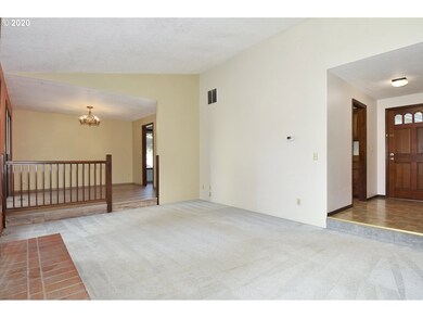 2470 Woodhill Ct, West Linn, OR 97068 - photo 6