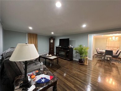 15 Echo St, Central Falls, RI 02863 - photo 4