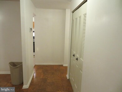 858 Quince Orchard Blvd unit 202, Gaithersburg, MD 20878 - photo 2