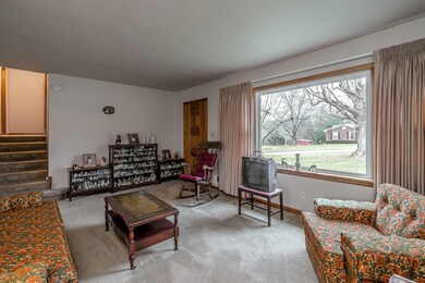 9310 Fern Bluff Ln, Louisville, KY 40229 - photo 6