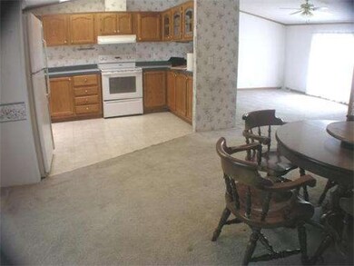 34 Bayberry Dr, Gardner, MA 01440 - photo 4