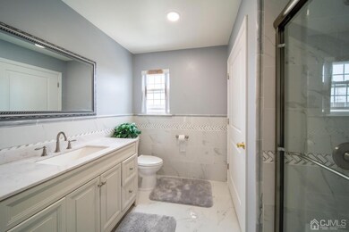 19 Varga Dr, Carteret, NJ 07008 - photo 7