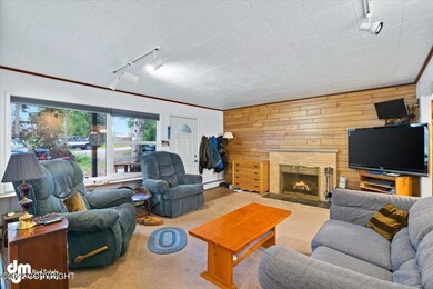 7511 Zurich St, Anchorage, AK 99507 - photo 3