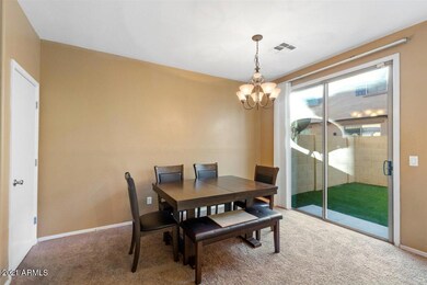 06-Dining Room
