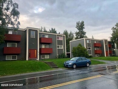 1900 Beaver Place unit 3, Anchorage, AK 99504 - photo 2