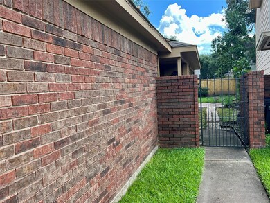 7718 High Village Dr unit 220, Houston, TX 77095 - photo 4