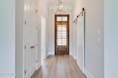 3-web-or-mls-402 Capstone Crossing-3