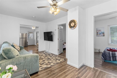 1169 Carman St, Burton, MI 48529 - photo 4