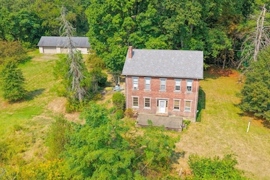 828 Brownhome Rd, New Castle, PA 16101 - photo 3