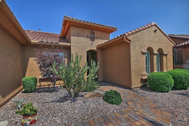 6848 W Stony Quail Way-large-002-057-Fro