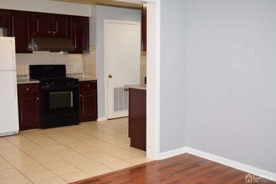 45 Beverly St unit 47, Carteret, NJ 07008 - photo 7