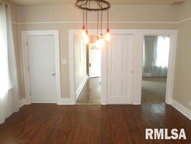 1424 W 13th St, Davenport, IA 52804 - photo 3