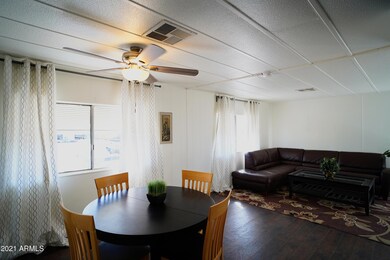 Dining_Room