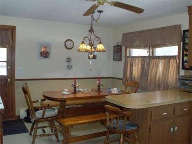 102 Rocky Meadow St, Middleboro, MA 02346 - photo 4