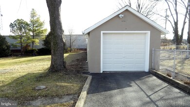 3111 Cresson Ave, Windsor Mill, MD 21244 - photo 3