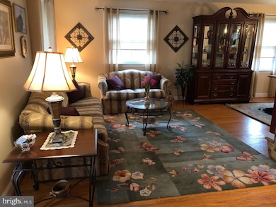 229 Signal Rd, Drexel Hill, PA 19026 - photo 3