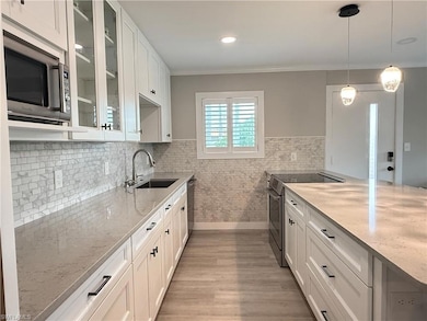 1100 Gulf Shore Blvd N unit 301, Naples, FL 34102 - photo 6