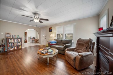 204 E 35th Place, Tulsa, OK 74105 - photo 5