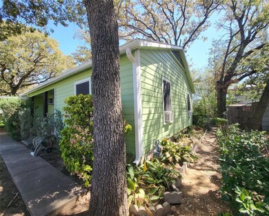 1104 Glenda Dr, Bedford, TX 76022 - photo 5