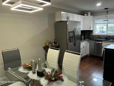 Eat In Kitchen/Dining