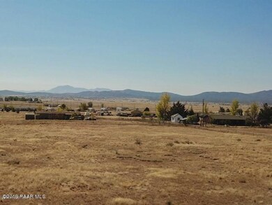 027 E N Naples, Paulden, AZ 86334 - photo 2