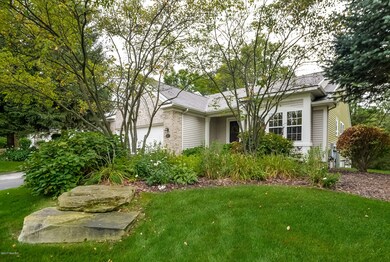 004-Front_View-4692021-medium