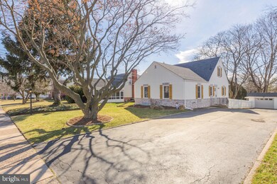 737 Amosland Rd, Morton, PA 19070 - photo 3