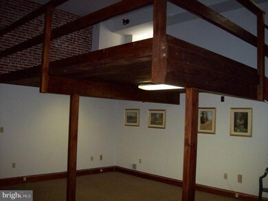 231 N Shippen St unit 23, Lancaster, PA 17602 - photo 7