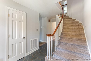 422 Edinburgh Dr, Fayetteville, NC 28303 - photo 5