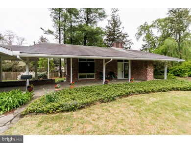 353 Calvert Cir, Kennett Square, PA 19348 - photo 2