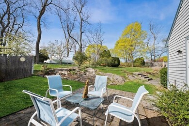 11 Alexander Cir, Marblehead, MA 01945 - photo 3