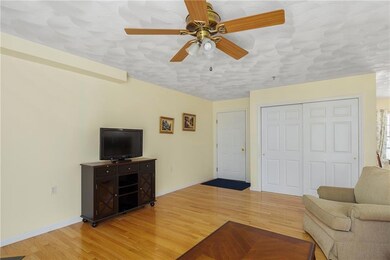 720 Putnam Pike unit 601, Greenville, RI 02828 - photo 7