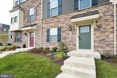 1109 Patuxent Greens Dr, Laurel, MD 20708 - photo 2