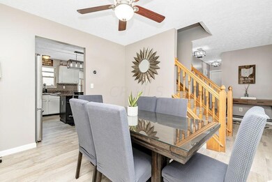 DiningRoom Flows into Kitchen