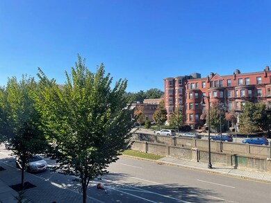 915 Beacon St unit 2, Boston, MA 02215 - photo 7
