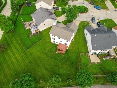 Lot backs to common ground! Nice size yard.