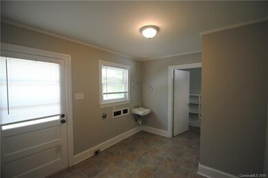 210 Valley Stream Rd, Statesville, NC 28677 - photo 3