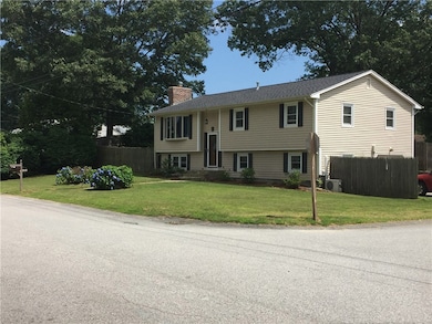 35 Birchwood Ln, West Warwick, RI 02893 - photo 2