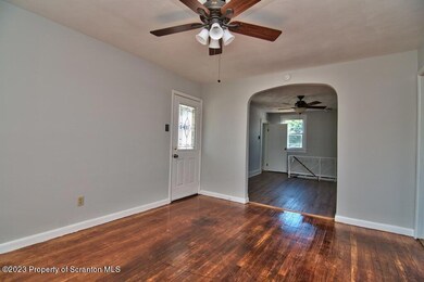 1122 Farber Ct, Scranton, PA 18510 - photo 5