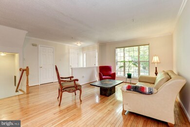 16 Cottage Field Ct, Germantown, MD 20874 - photo 3